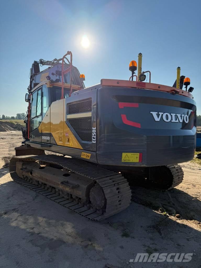 Volvo EC 250 EL Bageri guseničari