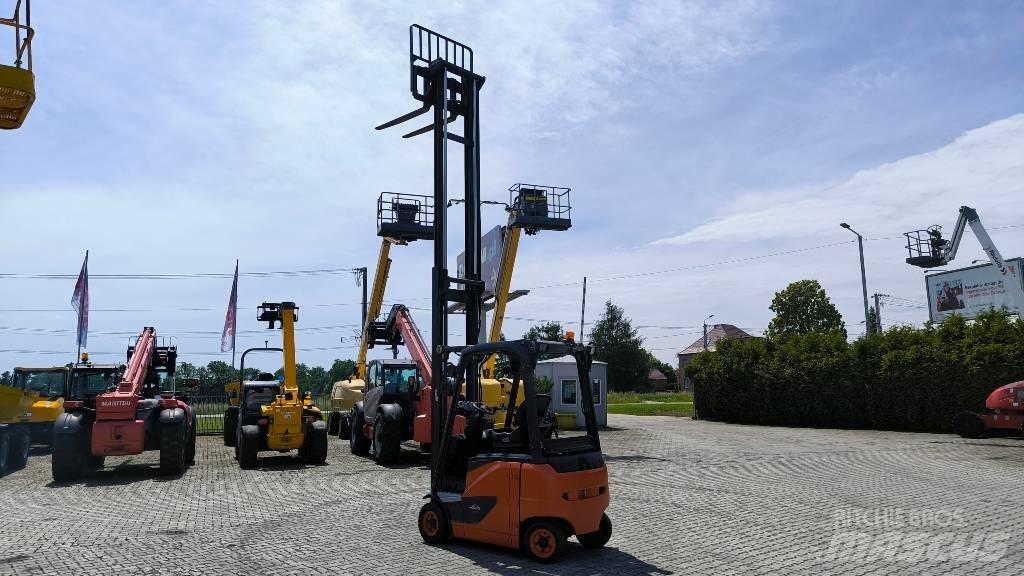 Linde E16-02 Električni viljuškari