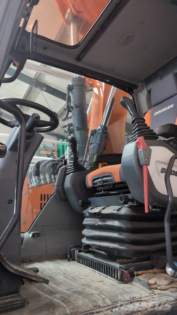 Doosan DX 165 W Bageri točkaši