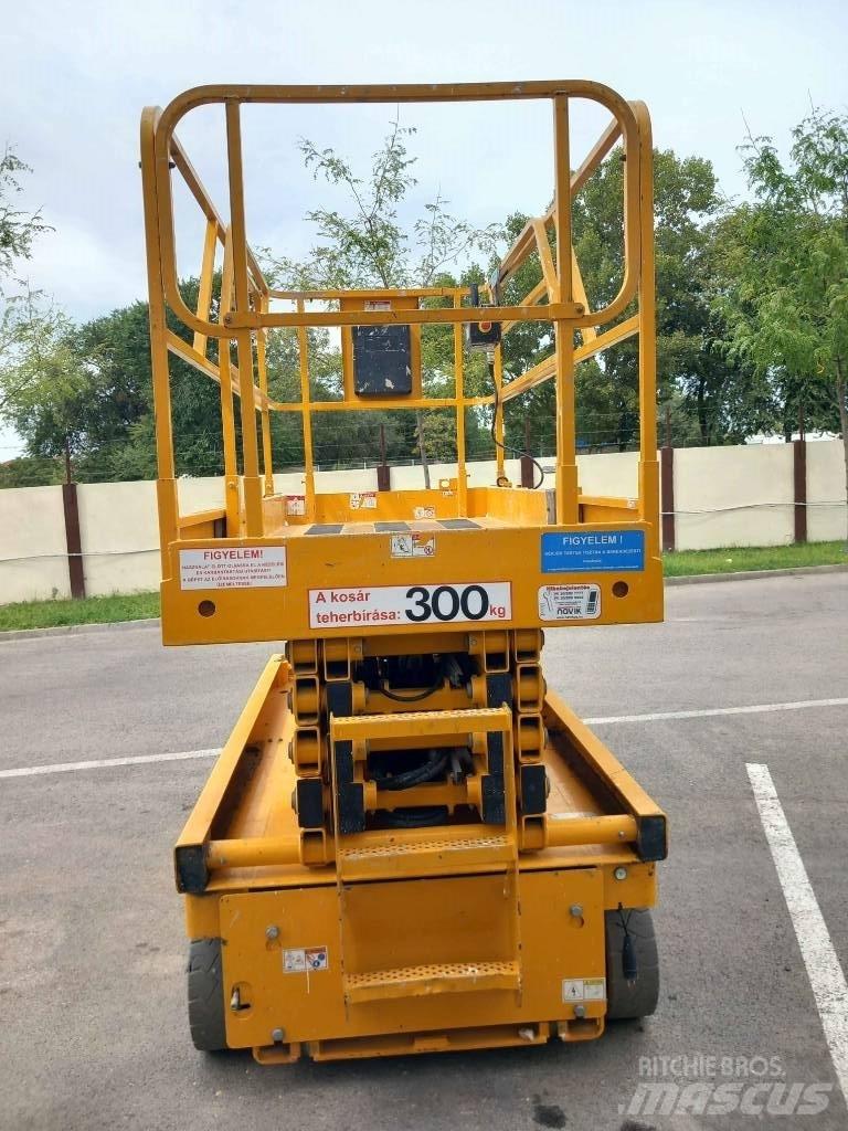 Haulotte Compact 12 Makazaste platforme