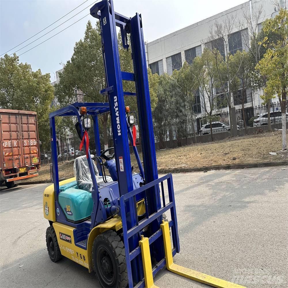 Komatsu FD30-14 Dizelski viljuškari