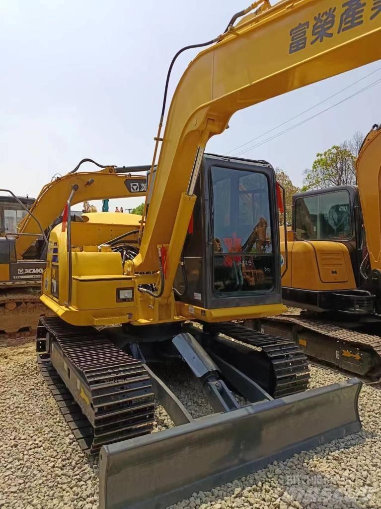Komatsu PC 70 Midi bageri 7t – 12t