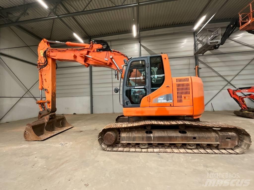 Doosan DX 235 LCR Bageri guseničari