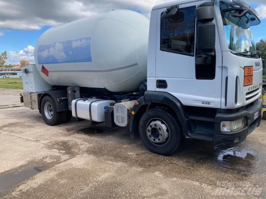 Iveco 135E25 Kamioni cisterne