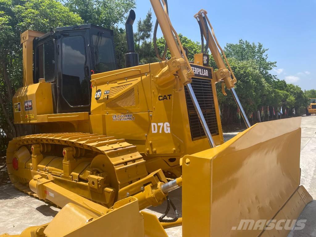 CAT D7G2 Buldožeri guseničari
