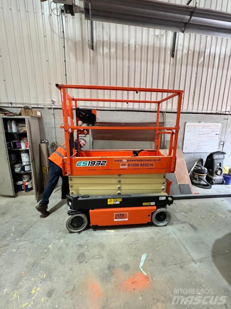 JLG ES 1932 Makazaste platforme