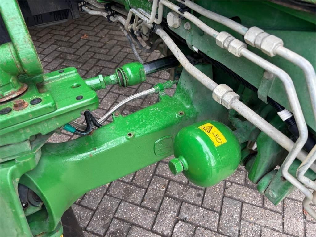 John Deere 6175R Traktori