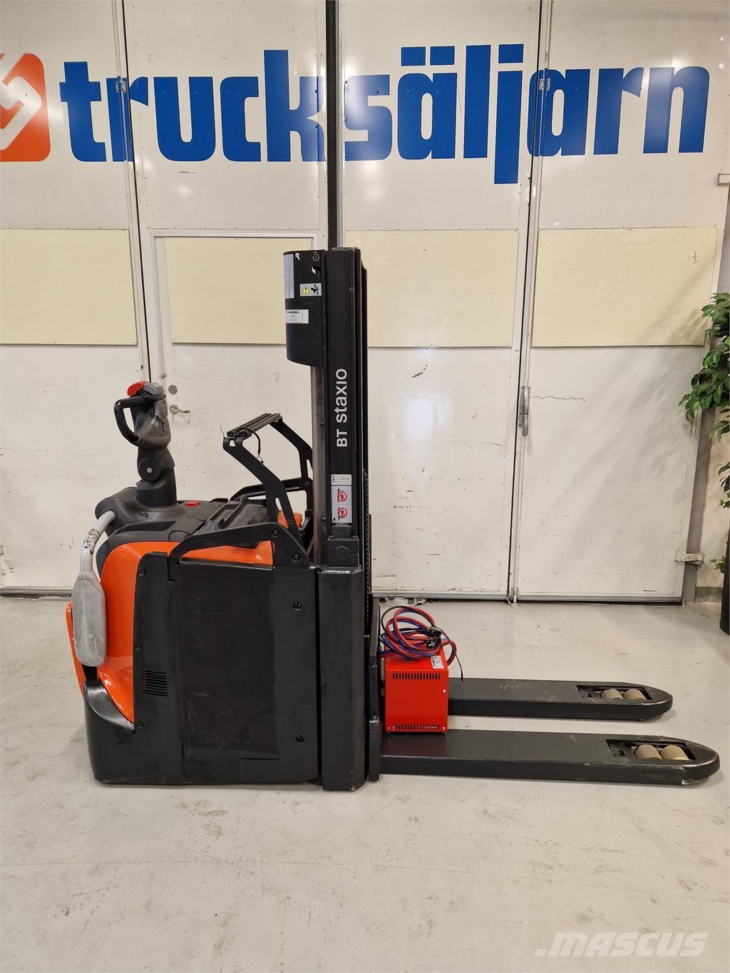 Toyota SPE200D Samopogonski ručni viljuškari