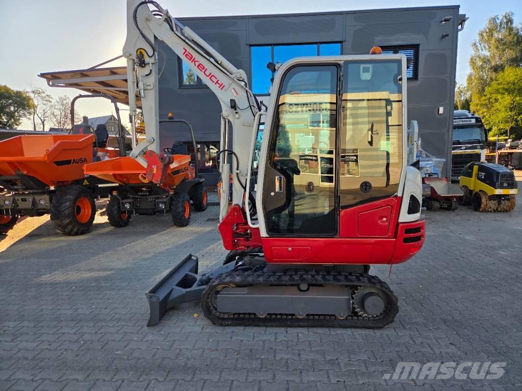 Takeuchi TB230 + HS03 Mini bageri < 7t