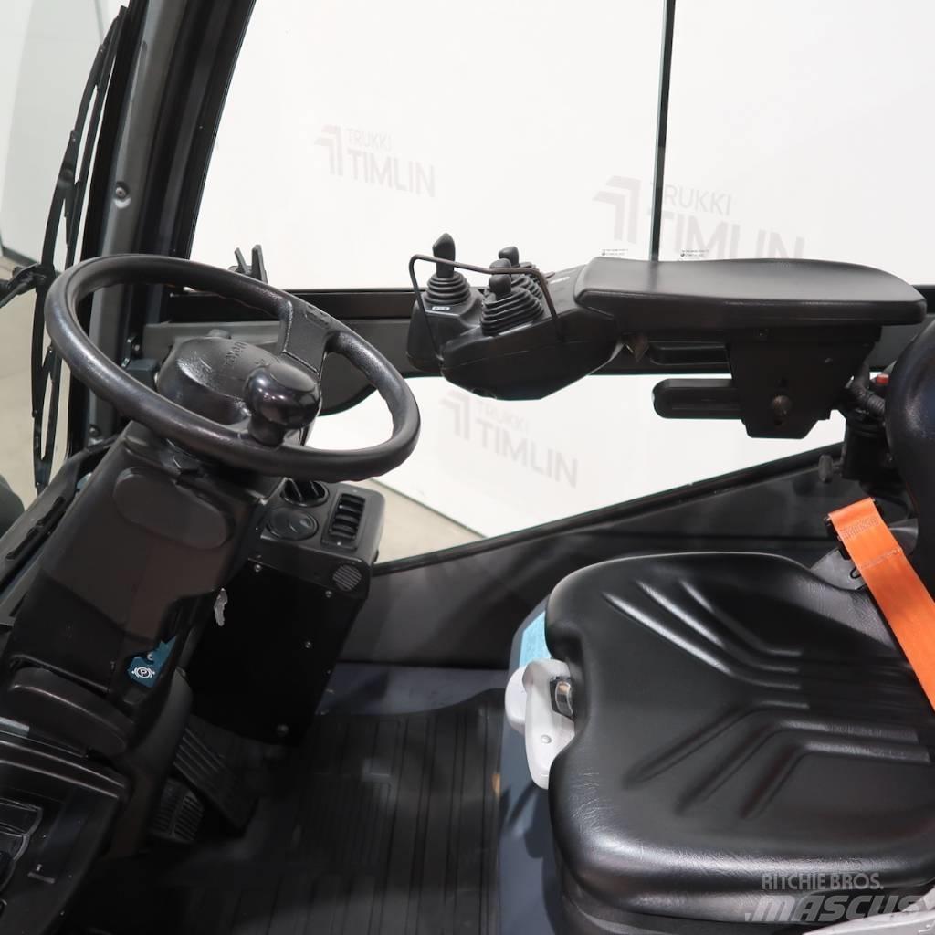Toyota 02-8FGF25 Plinski viljuškari