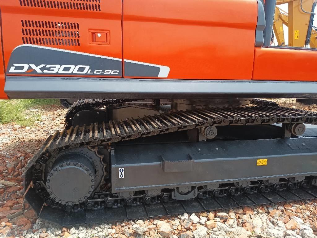 Doosan DX300LC Bageri guseničari