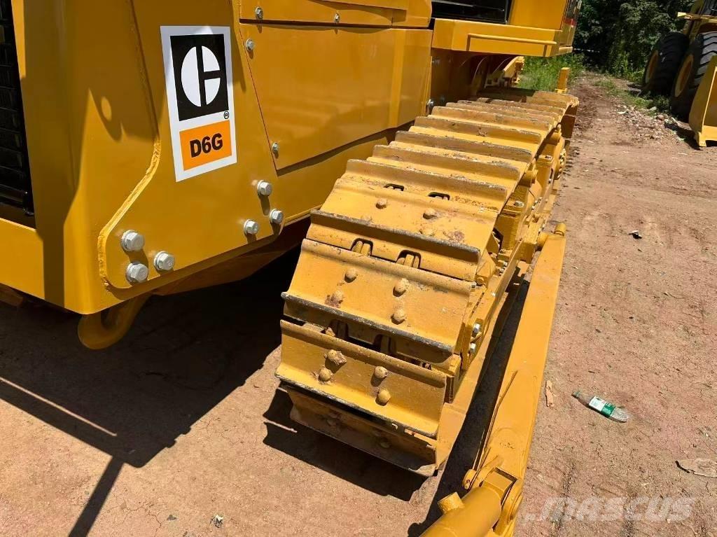 CAT D6G Buldožeri guseničari