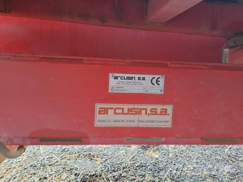 Arcusin E-160 Prikolice za bale