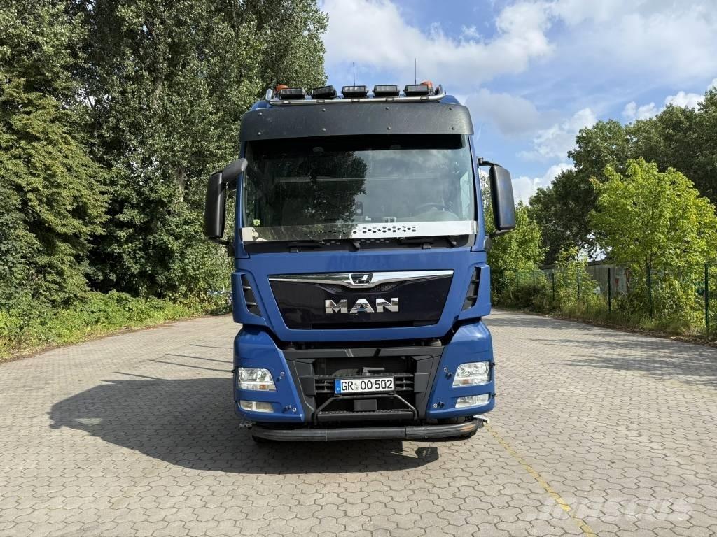 MAN TGX 33.500 Kamioni za prevoz šumarskih mašina