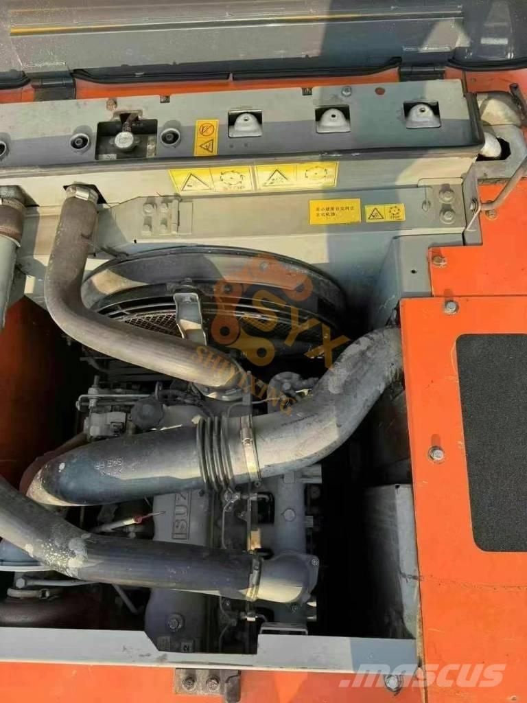 Hitachi ZX200-5G Bageri guseničari