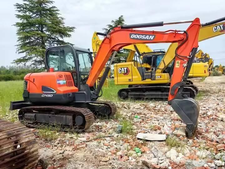 Doosan DX 60 Bageri guseničari