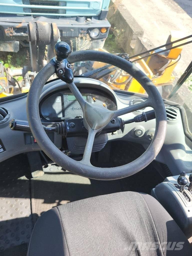 Volvo L 70 E Utovarivači na točkove