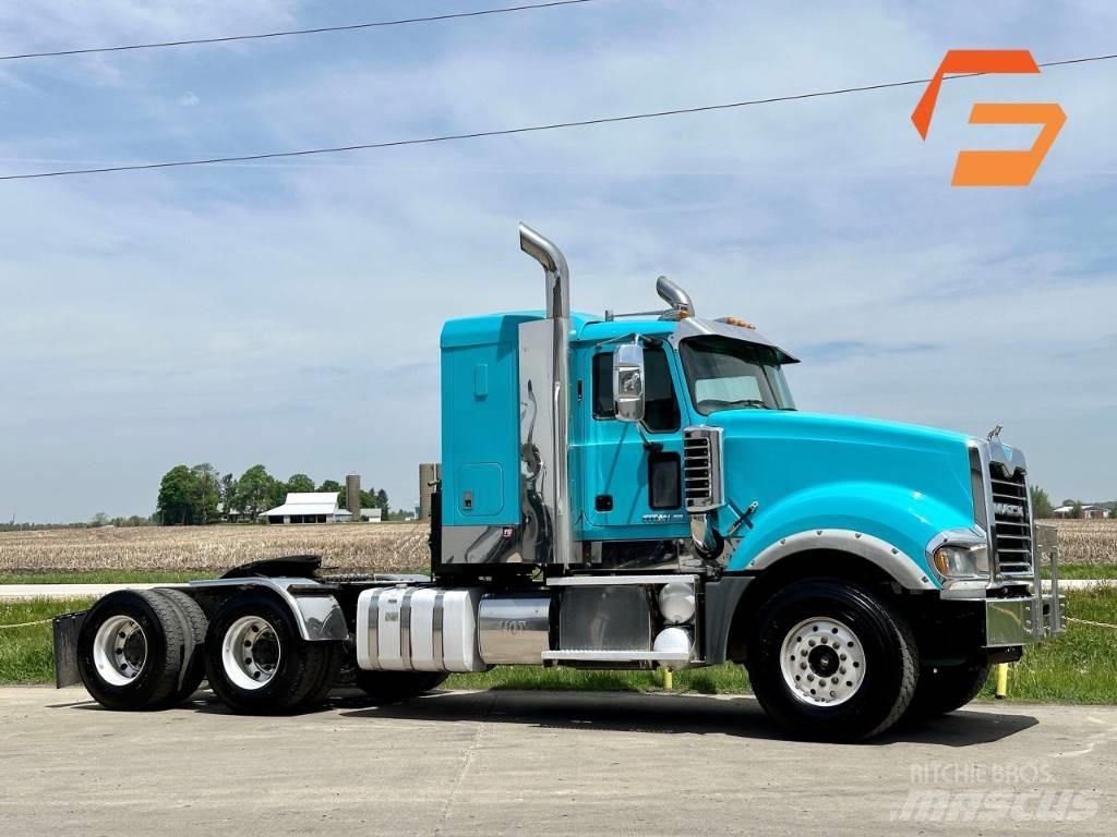 Mack Titan TD 713 Ostali kamioni