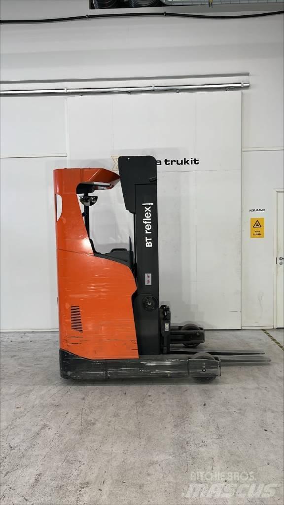 BT RR E 140 H Viljuškari sa pomičnim stupom