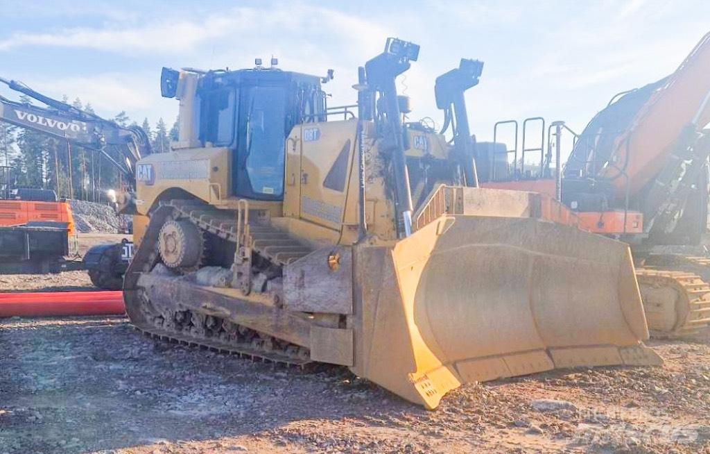CAT D 8 T Buldožeri guseničari