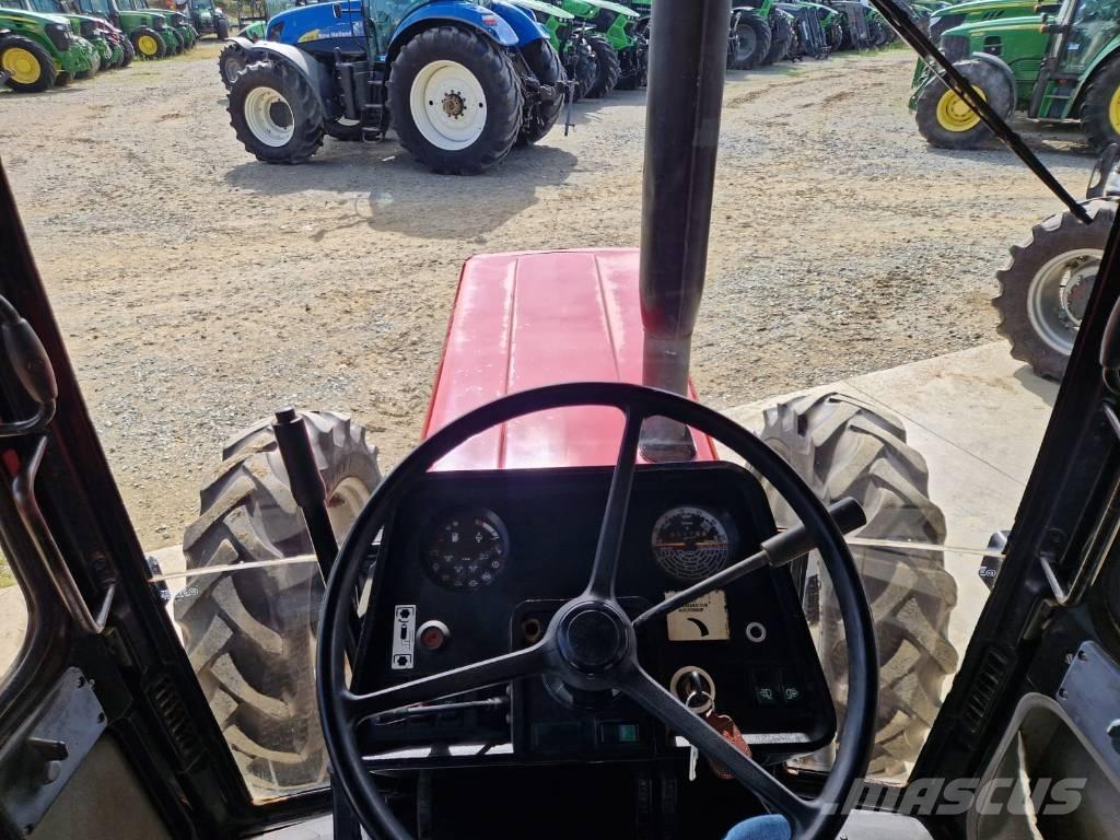 Case IH 856 XL Traktori