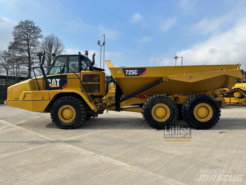 CAT 725C2 Zglobni damperi