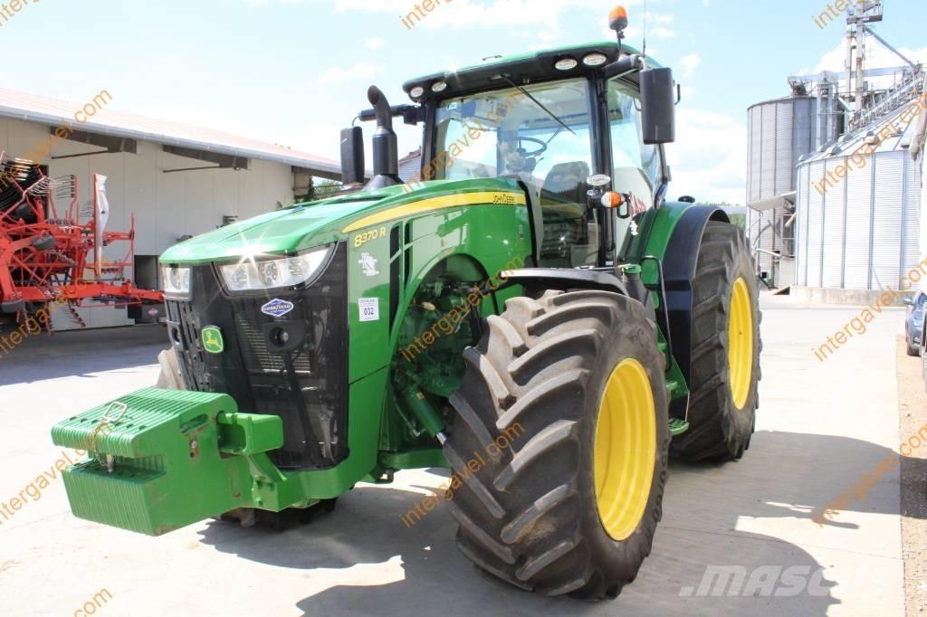 John Deere 8370 R Traktori