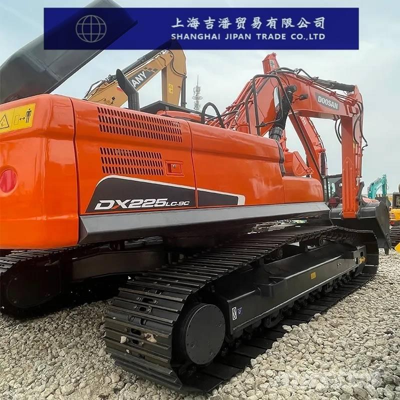 Doosan DX 225 Bageri guseničari