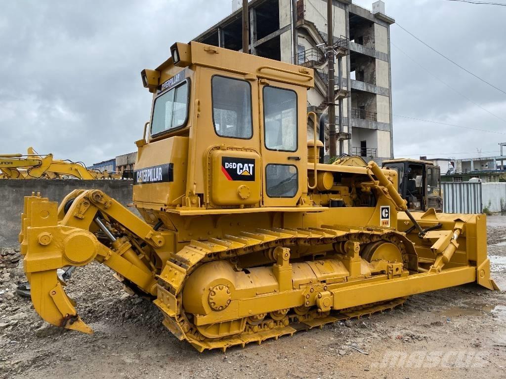 CAT D 6 D Buldožeri guseničari