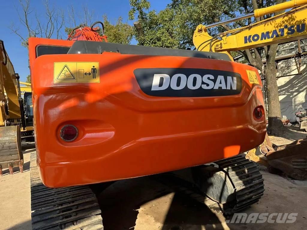 Doosan DX225LC-9C Bageri guseničari