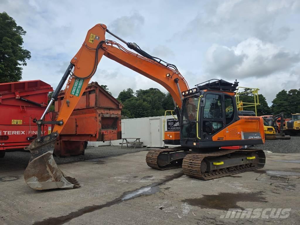 Doosan DX 140 LC Bageri guseničari