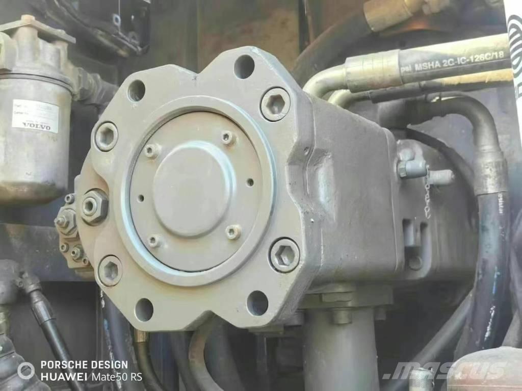 Volvo EC 380 D L Bageri guseničari