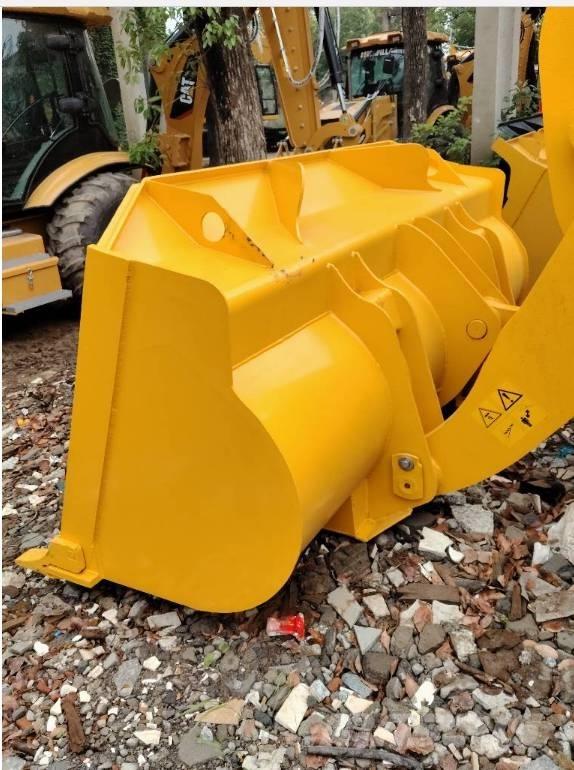 Komatsu WA 320-5 Utovarivači na točkove