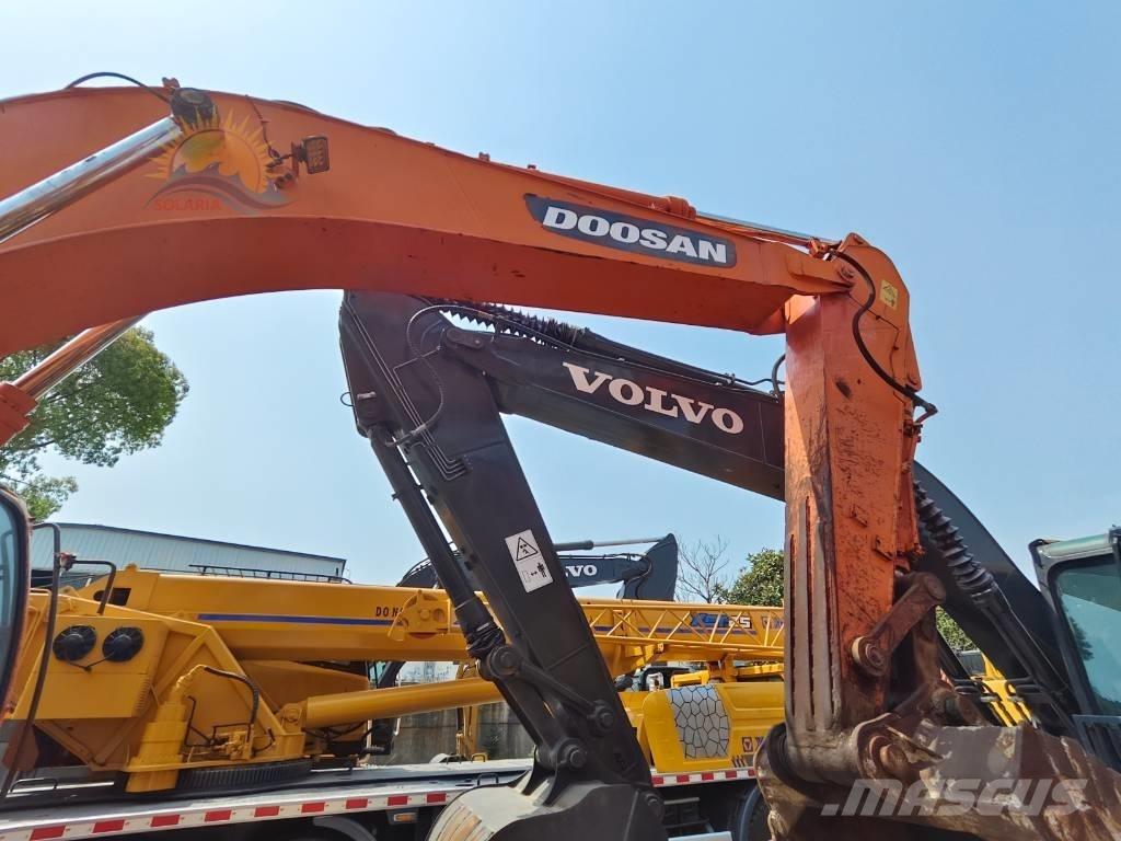 Doosan DX 300 LC Bageri guseničari