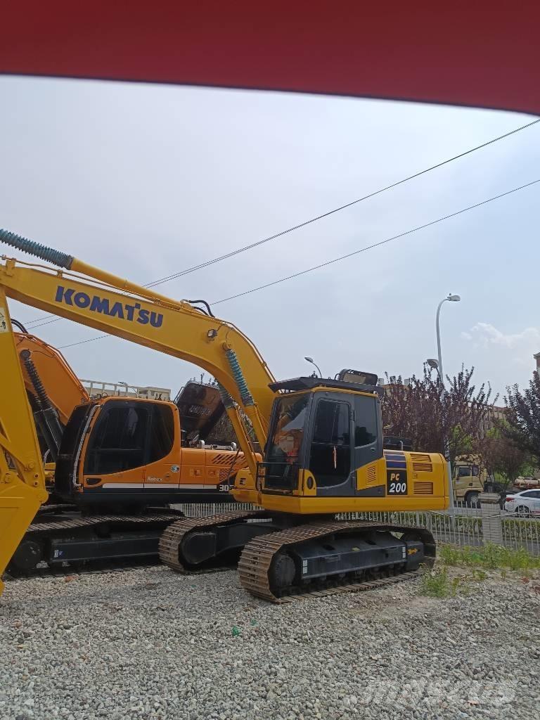 Komatsu PC 200 Bageri guseničari