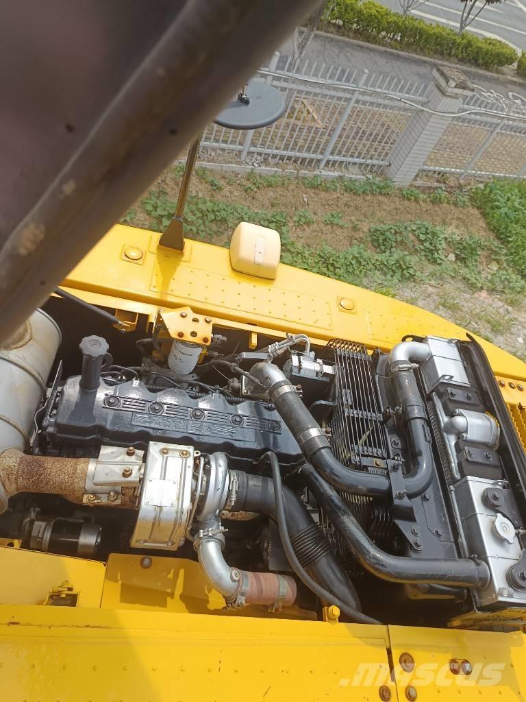 Komatsu PC 200 Bageri guseničari