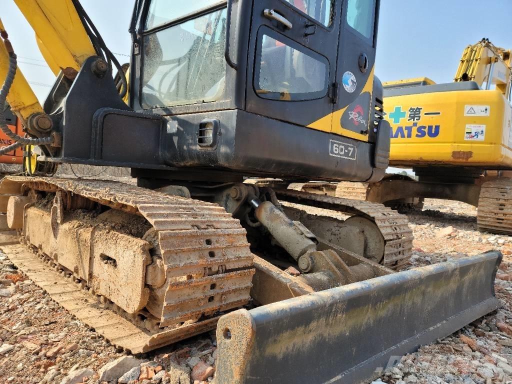 Hyundai R60-7 Mini bageri < 7t