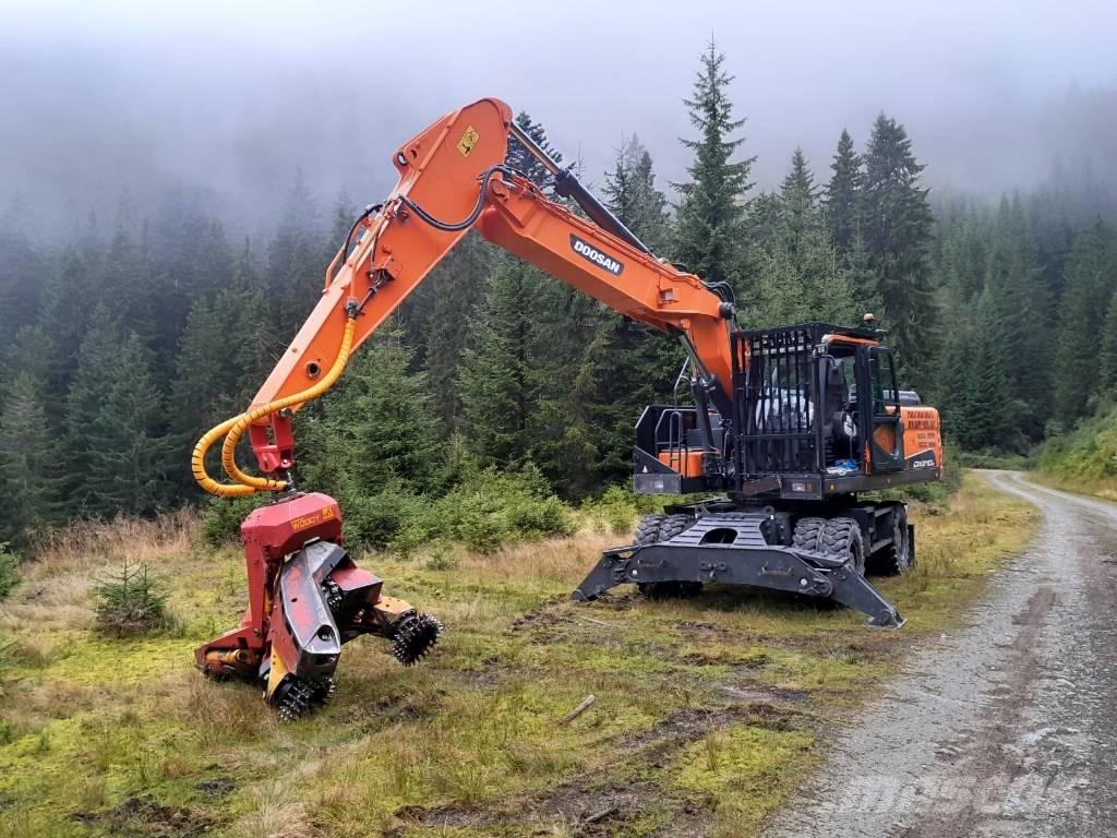 Doosan DX 210 W Bageri