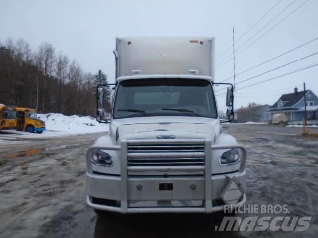 Freightliner M2 106 Sanduk kamioni