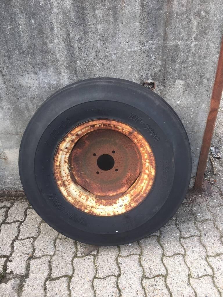 BKT 7.50 R 16 + velg Gume, točkovi i felne