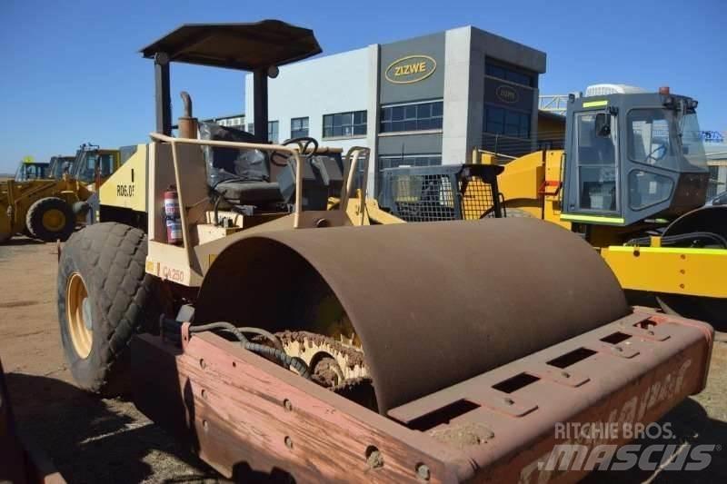 Dynapac CA250D Kombinovani valjci