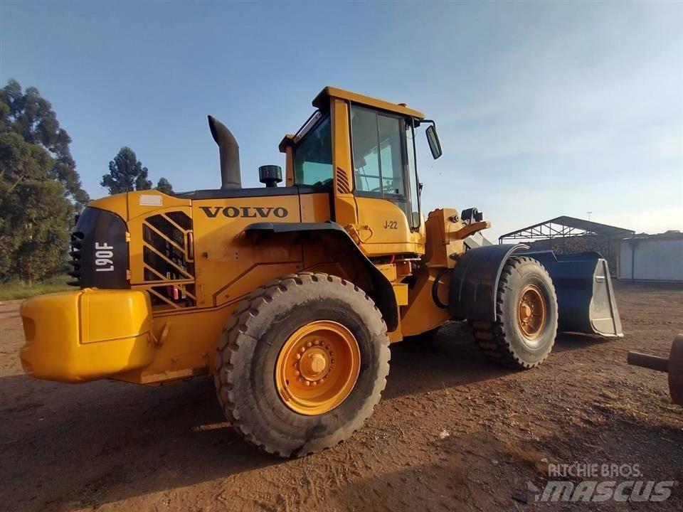Volvo L90F Utovarivači na točkove