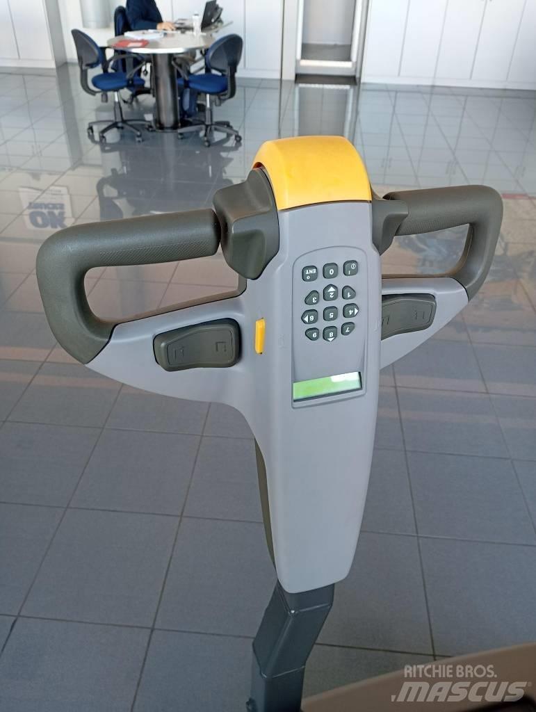UniCarriers PS 125 Samopogonski ručni viljuškari