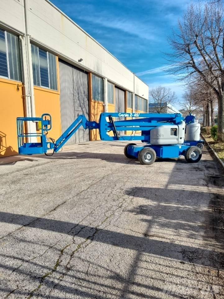 Genie Z45/25DCJ Zglobne podizne platforme