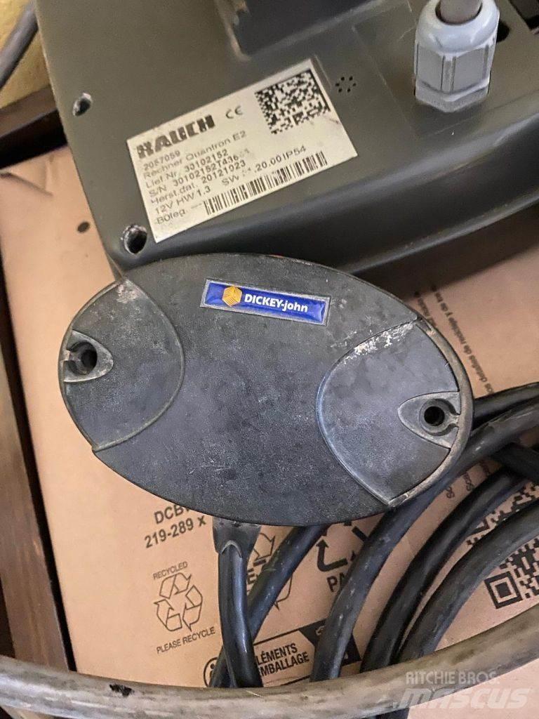 Kuhn Axis 40.1 W Rasturači mineralnog đubriva