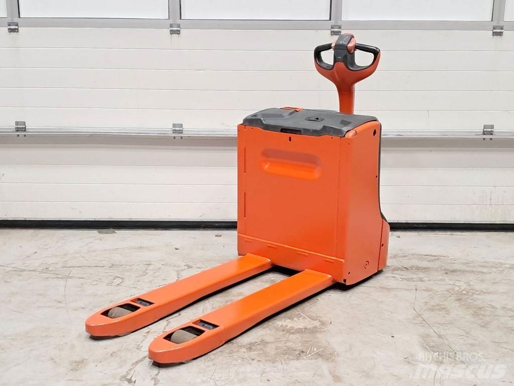 Linde T16 Nisko podizni električni viljuškar