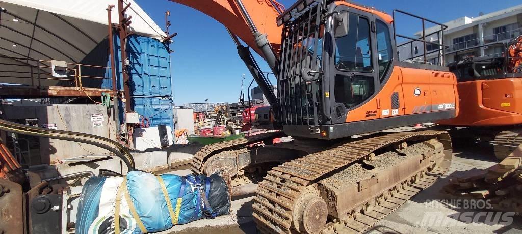 Doosan DX 300 LC Bageri guseničari