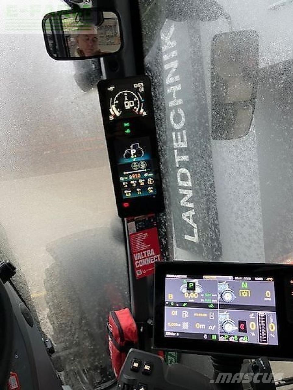 Valtra q305 Traktori