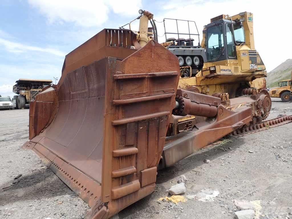 Komatsu D 575 A-3 Buldožeri guseničari