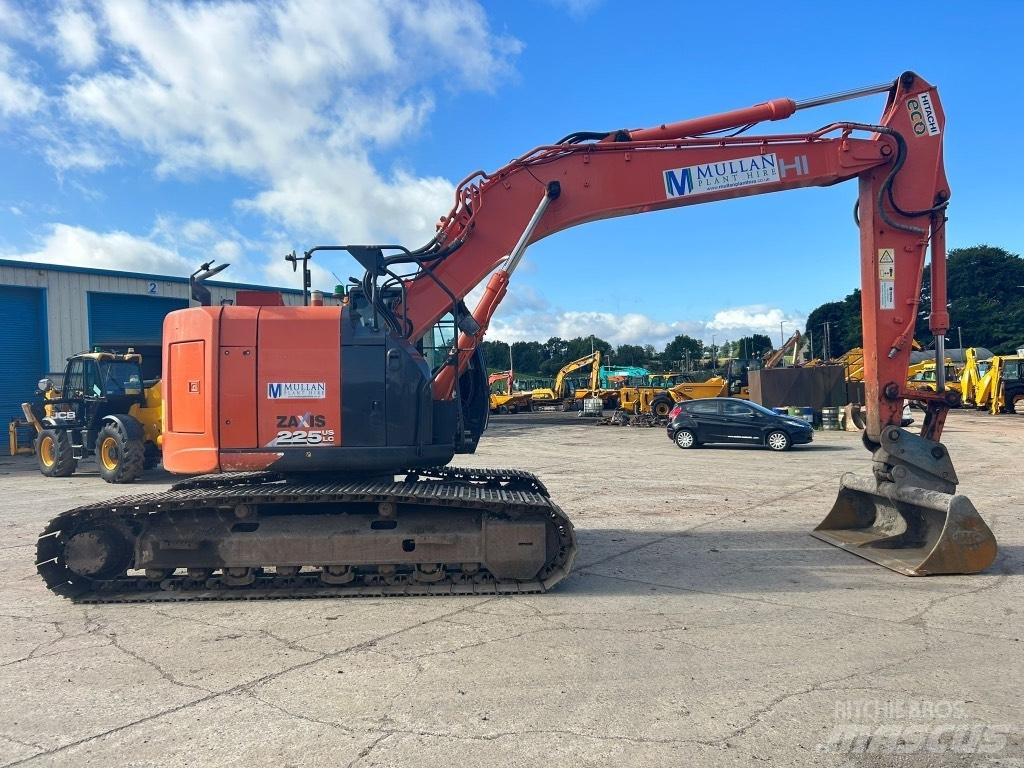 Hitachi ZX225 USLC-6 Bageri guseničari